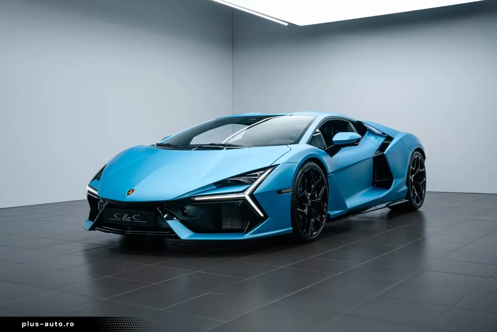 Lamborghini Revuelto