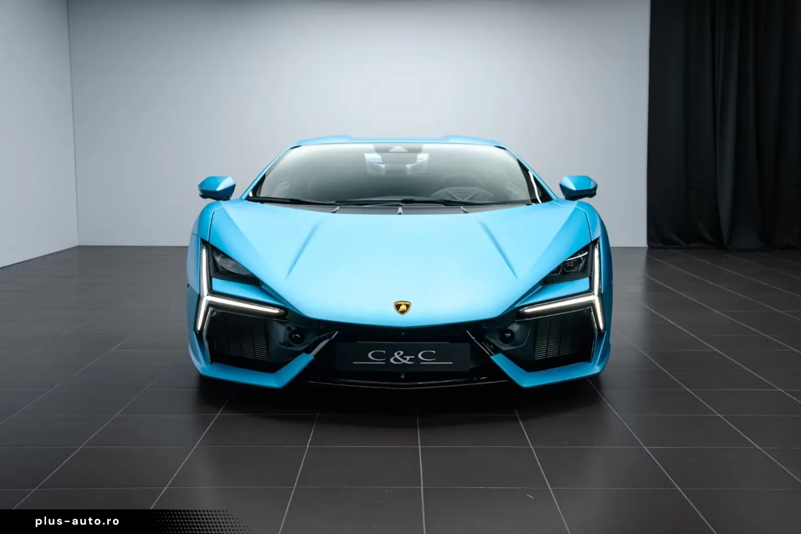 Lamborghini Revuelto