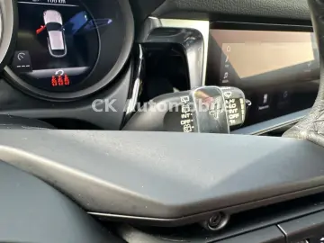 PORSCHE Macan S Car Connect Navi LED BOSE Kamera AHK