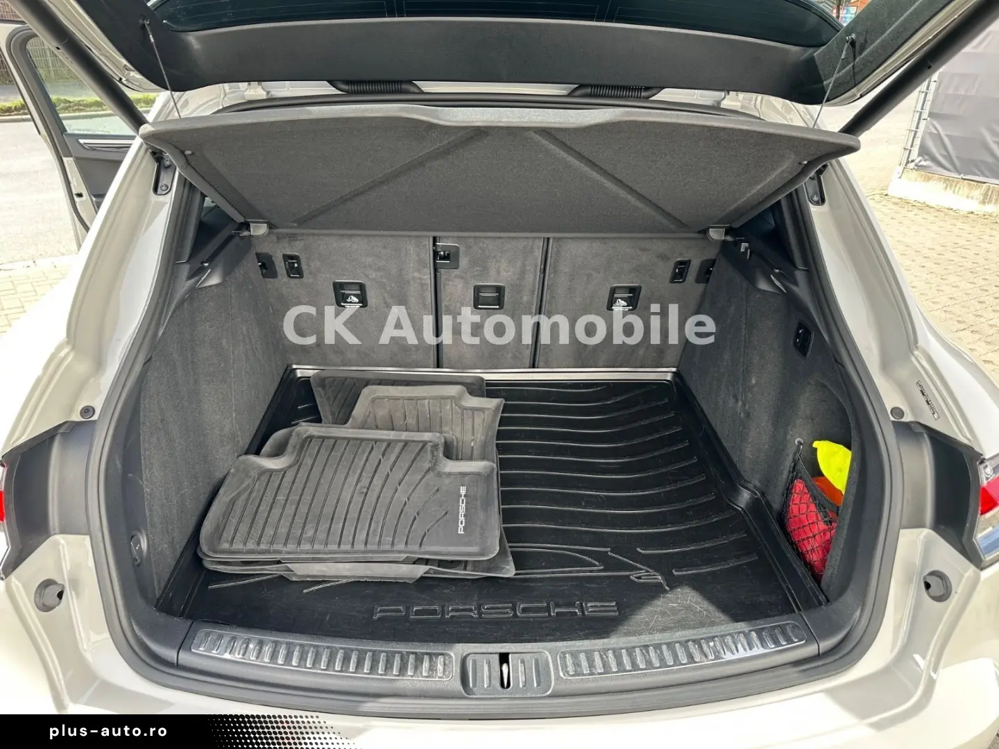 PORSCHE Macan S Car Connect Navi LED BOSE Kamera AHK