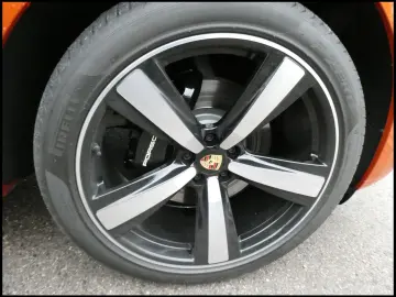 PORSCHE MACAN 2.0 TIP APPROVED PANO BOSE 360 CHRONO LED