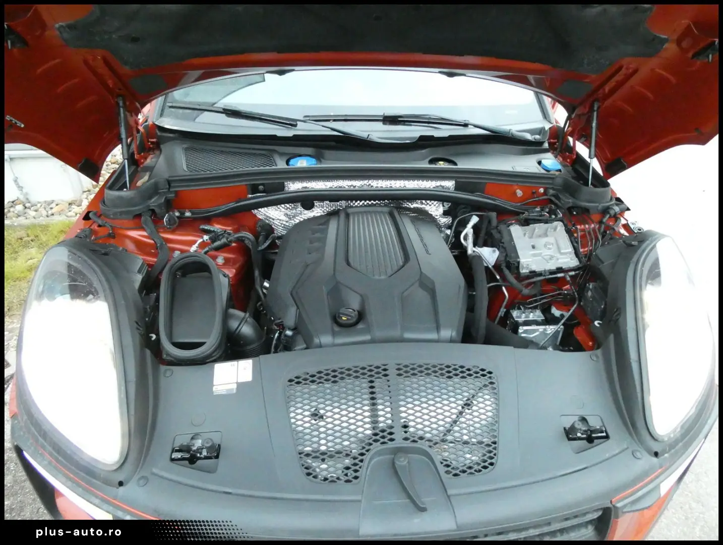 PORSCHE MACAN 2.0 TIP APPROVED PANO BOSE 360 CHRONO LED