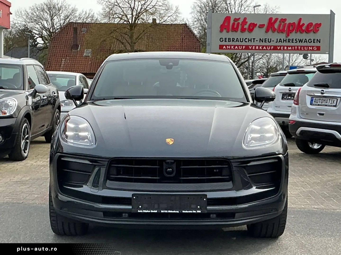 PORSCHE Macan Basis AHK Panorama Kamera Luftfederung Nav
