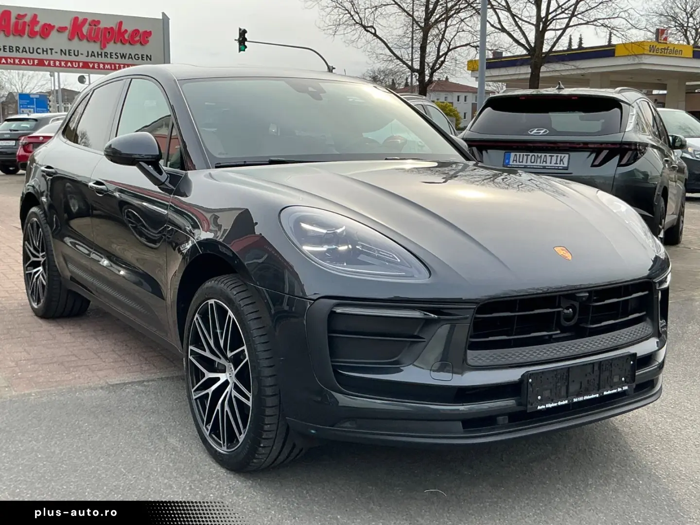 PORSCHE Macan Basis AHK Panorama Kamera Luftfederung Nav