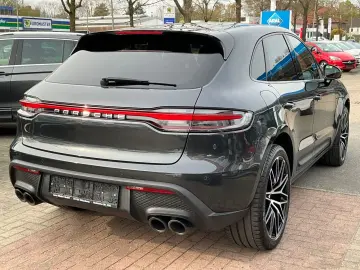 PORSCHE Macan Basis AHK Panorama Kamera Luftfederung Nav