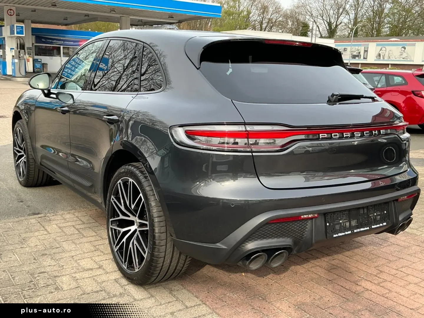 PORSCHE Macan Basis AHK Panorama Kamera Luftfederung Nav