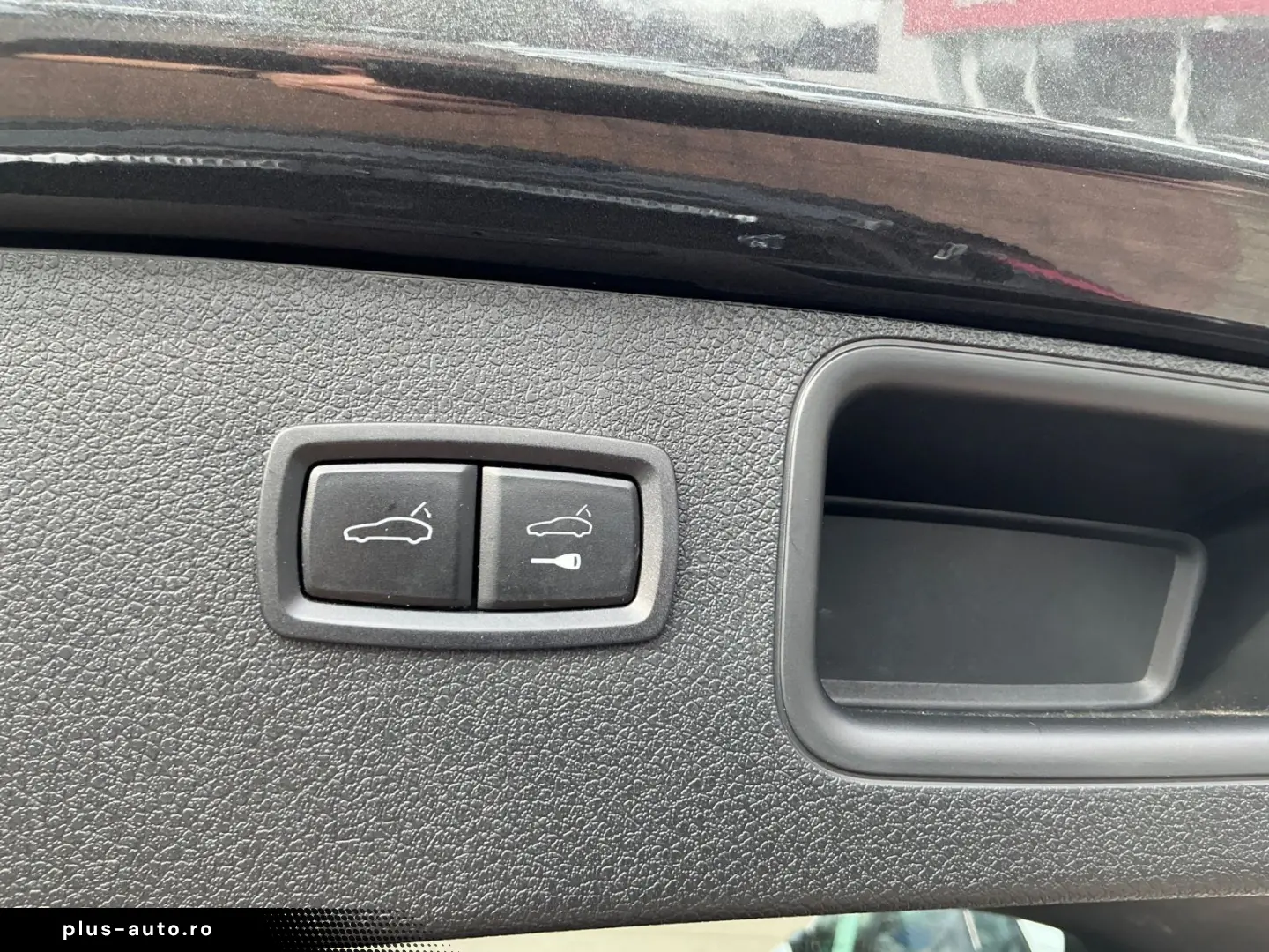 PORSCHE Macan Basis AHK Panorama Kamera Luftfederung Nav