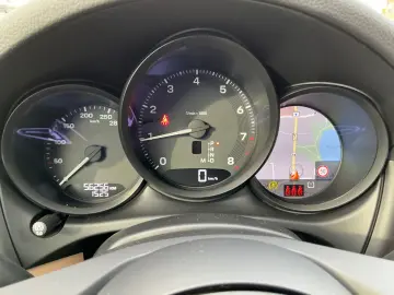 PORSCHE Macan Basis AHK Panorama Kamera Luftfederung Nav