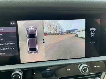 PORSCHE Macan Basis AHK Panorama Kamera Luftfederung Nav