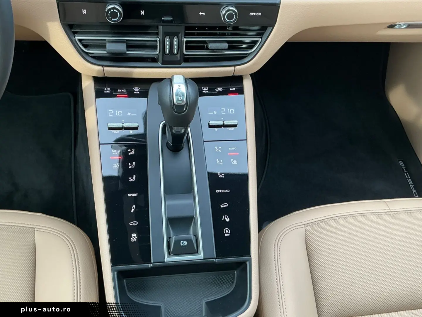 PORSCHE Macan Basis AHK Panorama Kamera Luftfederung Nav