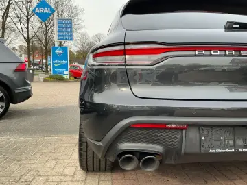 PORSCHE Macan Basis AHK Panorama Kamera Luftfederung Nav