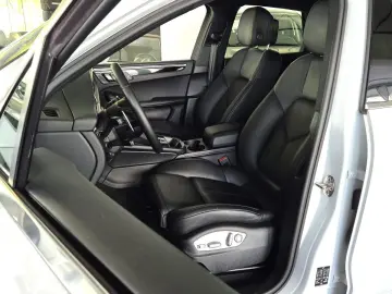 PORSCHE Macan S 20  AHK Leder PASM PCM PDLS  RFK 1.Hd