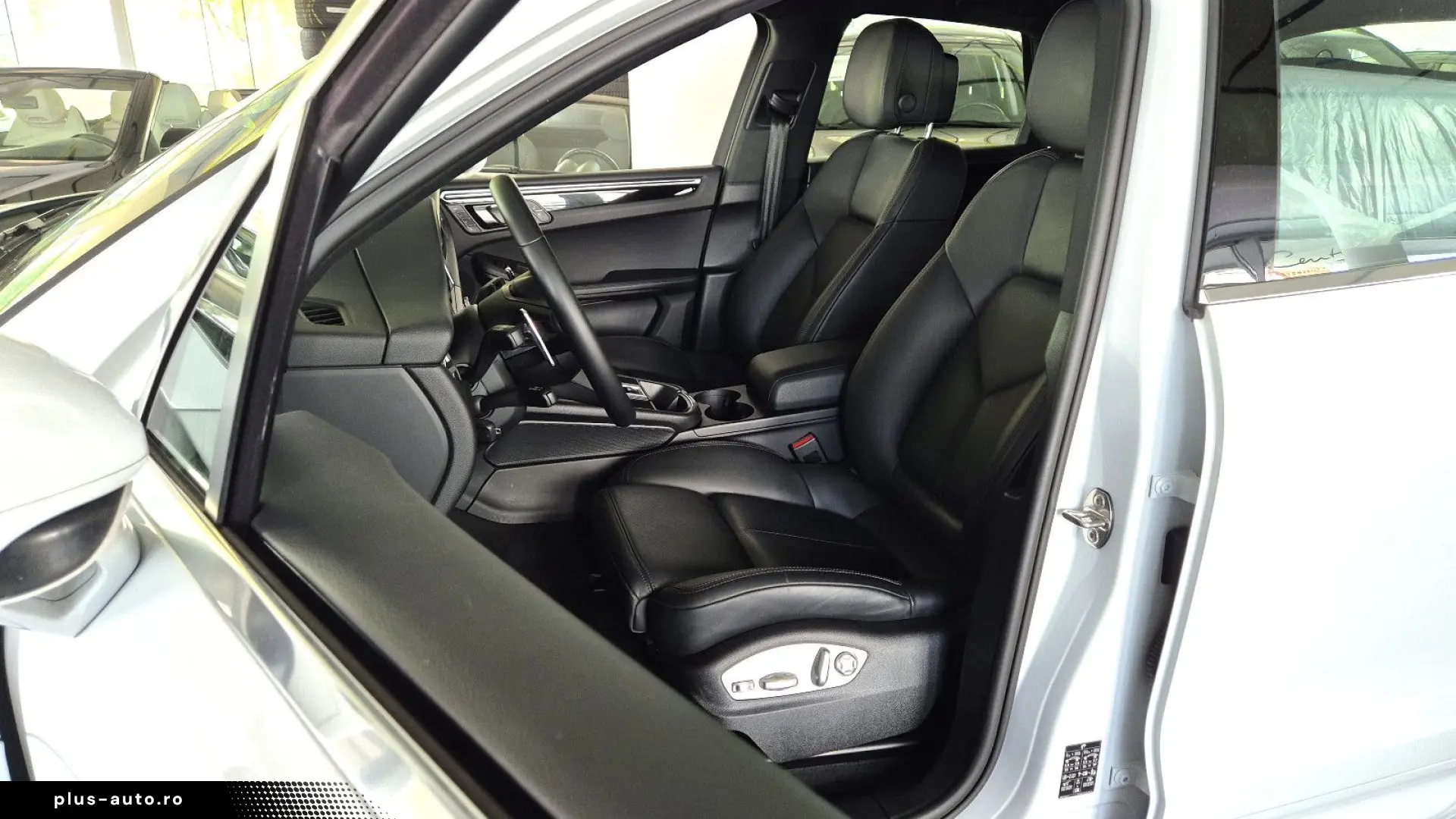 PORSCHE Macan S 20  AHK Leder PASM PCM PDLS  RFK 1.Hd