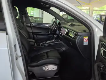 PORSCHE Macan S 20  AHK Leder PASM PCM PDLS  RFK 1.Hd