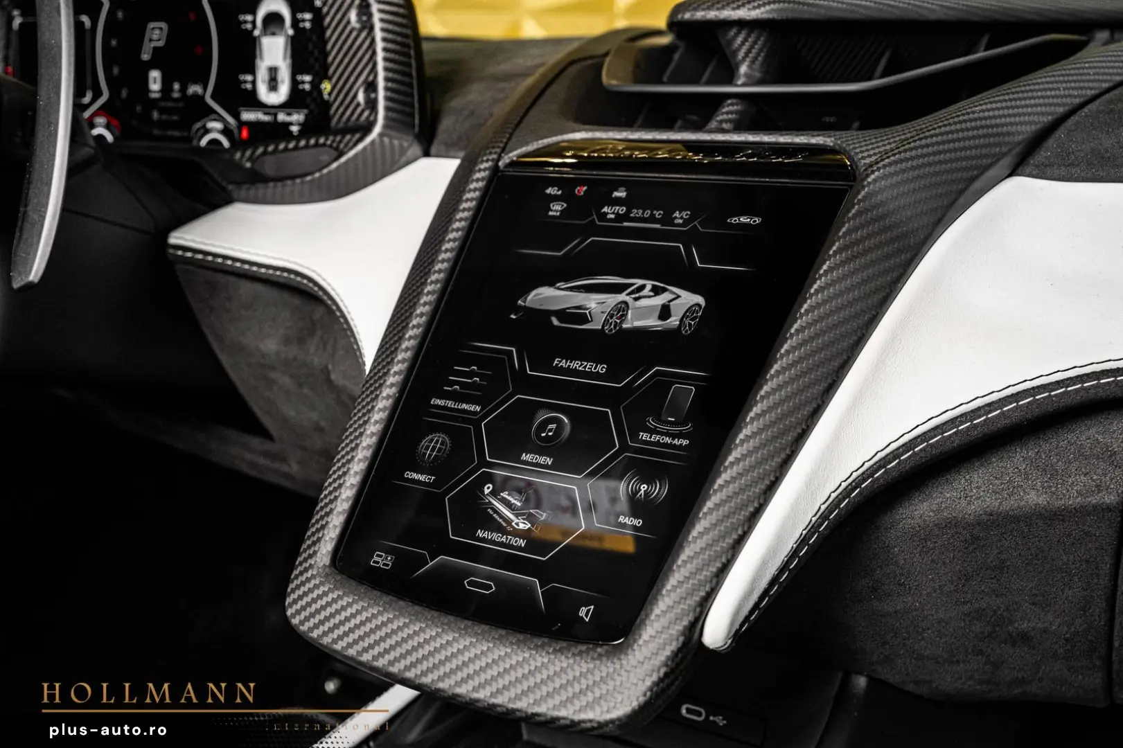 Lamborghini Revuelto