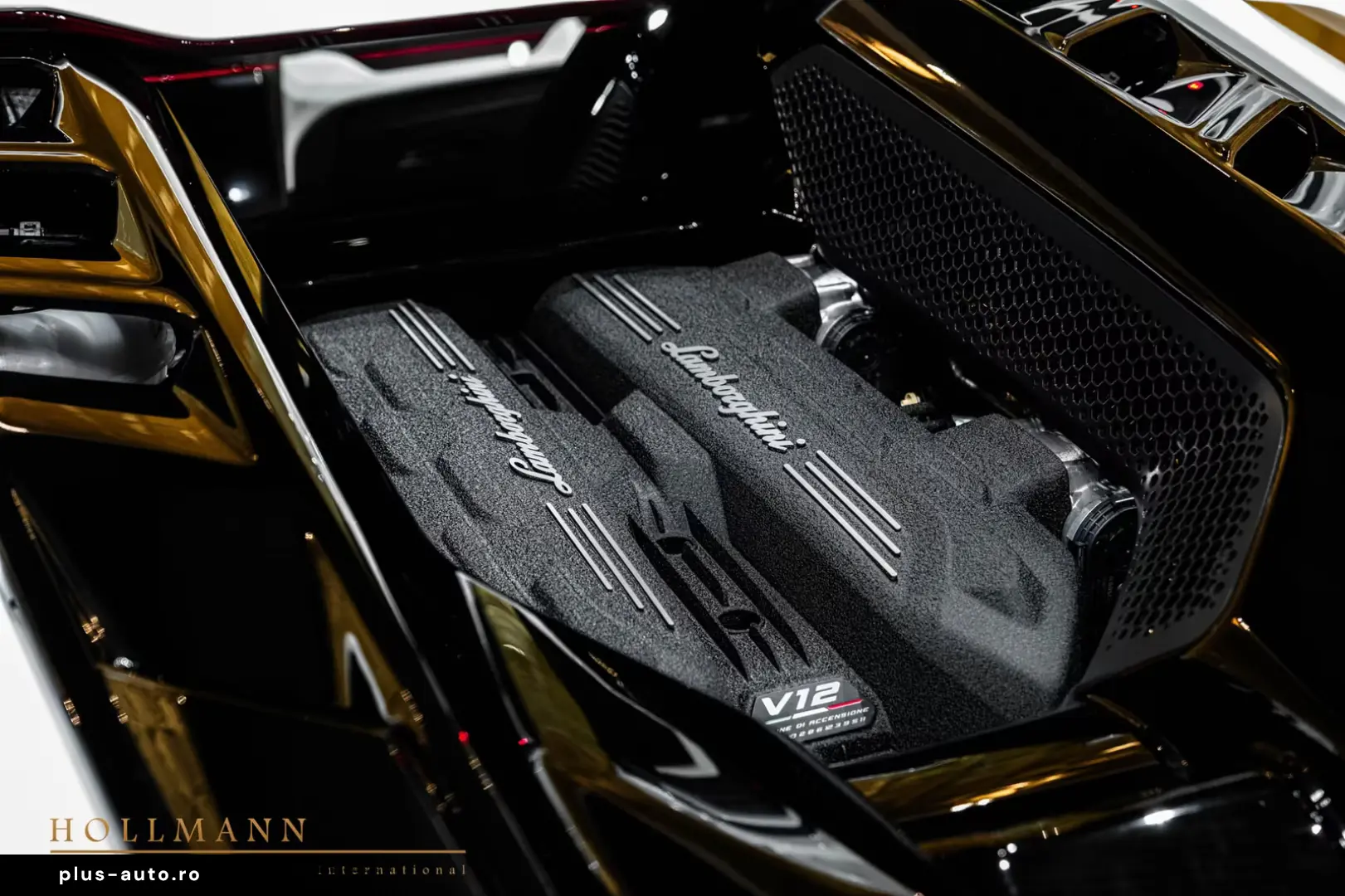 Lamborghini Revuelto