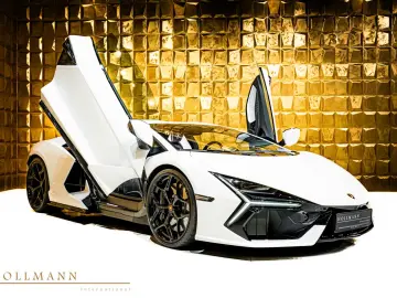 Lamborghini Revuelto