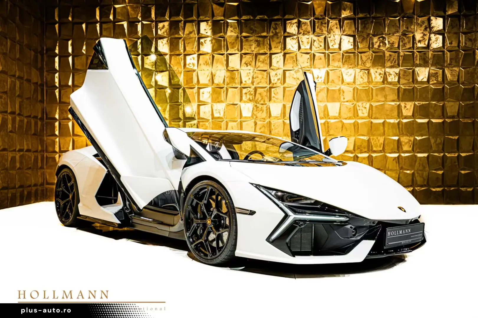 Lamborghini Revuelto