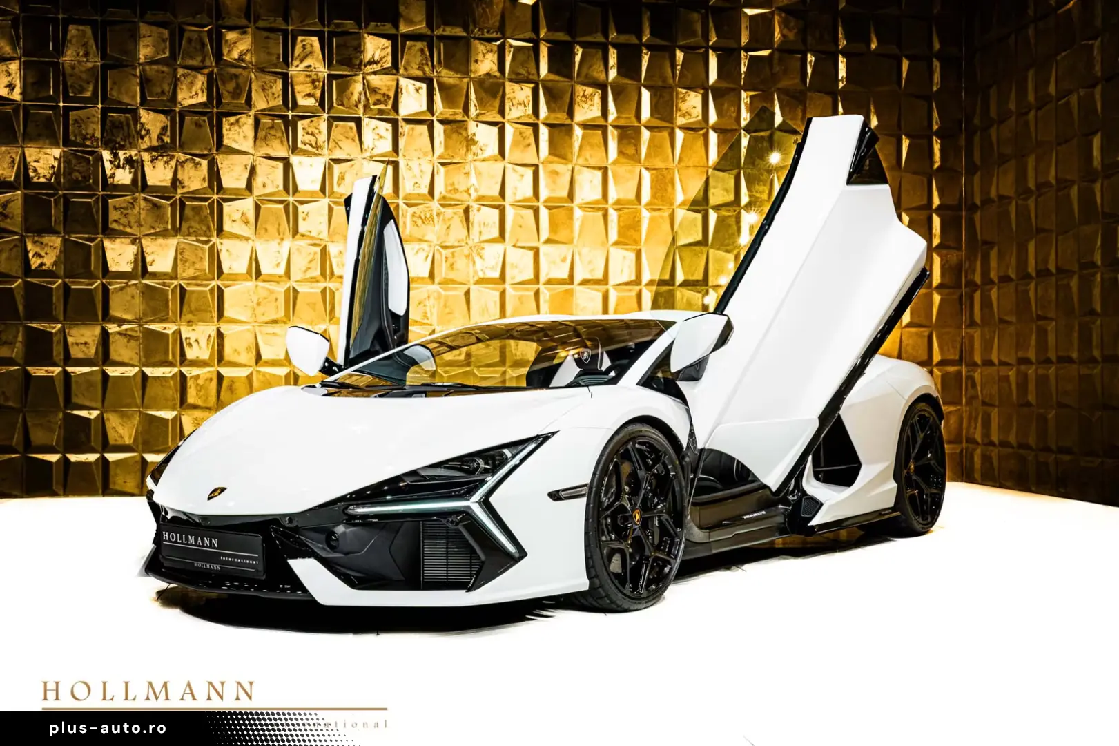 Lamborghini Revuelto