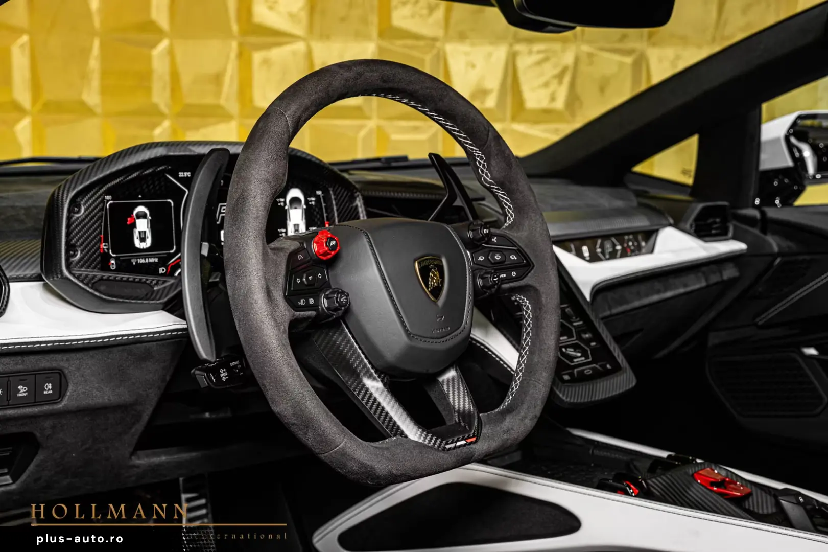 Lamborghini Revuelto