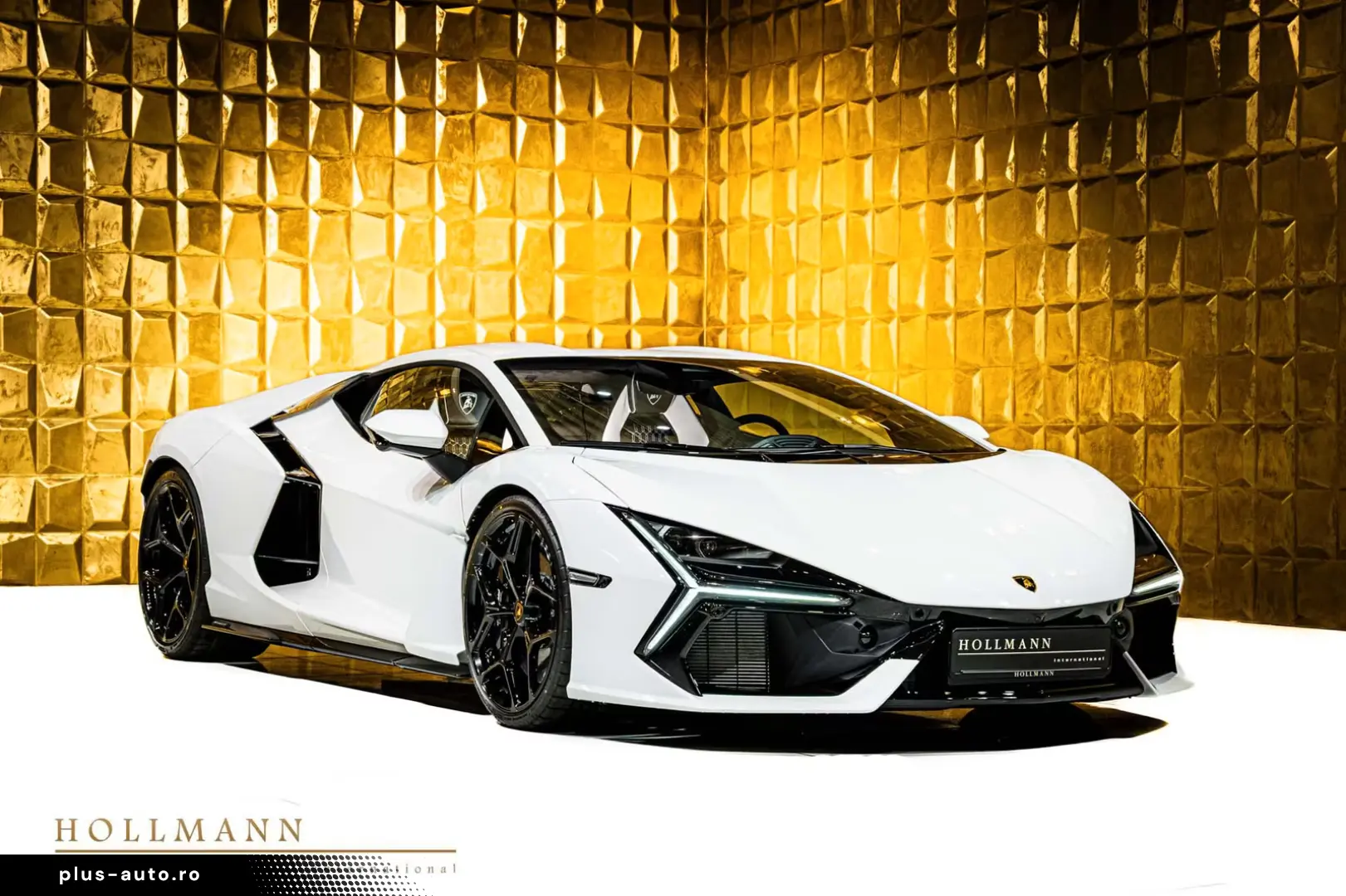 Lamborghini Revuelto