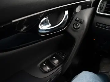 Nissan Qashqai 1.3 DIG-T DCT