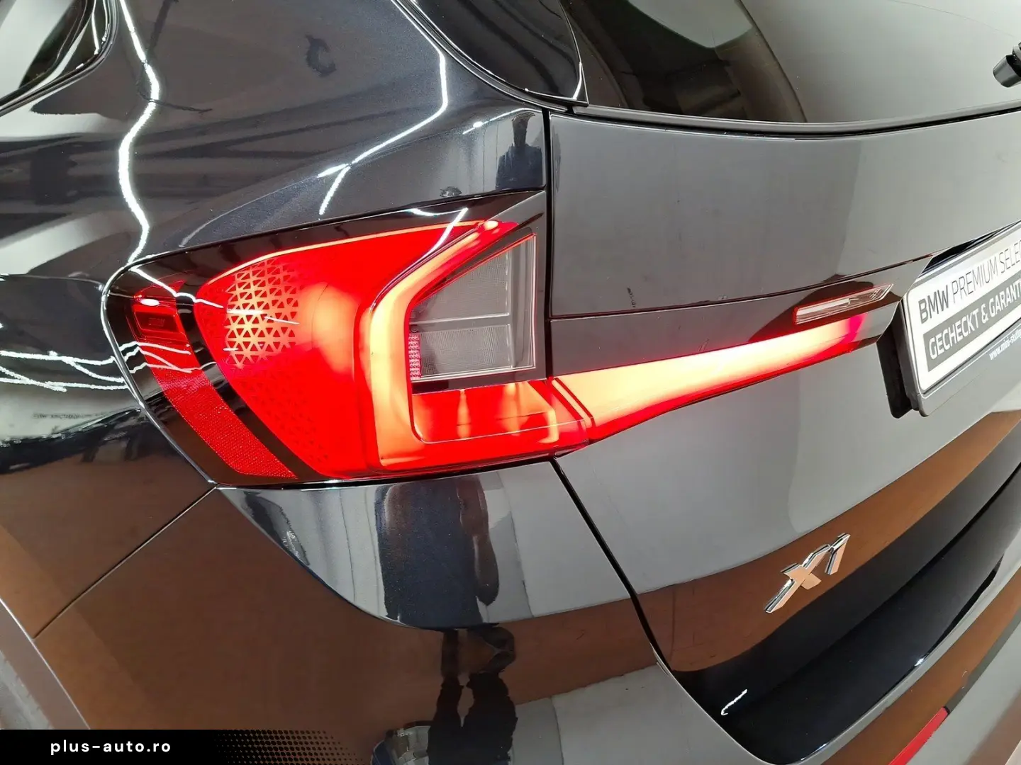 BMW X1 sDrive20d AHK Kamera Sportsitze LED Alarm