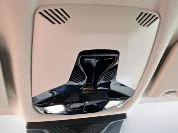 BMW X1 sDrive20d AHK Kamera Sportsitze LED Alarm