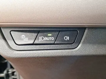 BMW X1 sDrive20d AHK Kamera Sportsitze LED Alarm