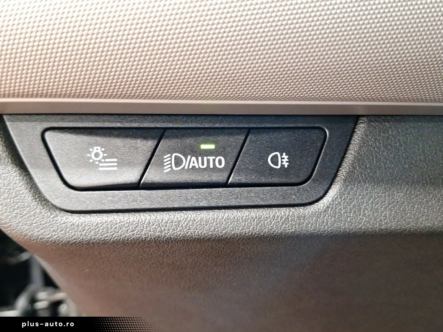 BMW X1 sDrive20d AHK Kamera Sportsitze LED Alarm