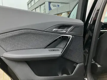 BMW X1 sDrive18d LED NAVI KAMERA SHZ EL. HECKKL. 17