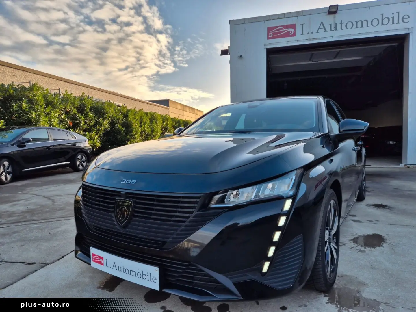 PEUGEOT 308 SW 1.6    PHEV HYBRID    e-EAT8    77.434 KM