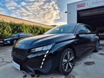 PEUGEOT 308 SW 1.6    PHEV HYBRID    e-EAT8    77.434 KM