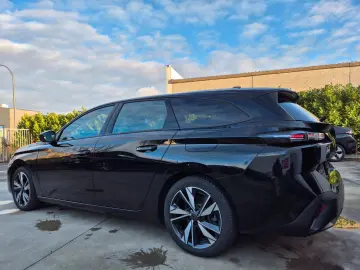 PEUGEOT 308 SW 1.6    PHEV HYBRID    e-EAT8    77.434 KM