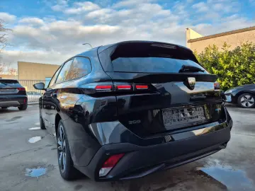 PEUGEOT 308 SW 1.6    PHEV HYBRID    e-EAT8    77.434 KM