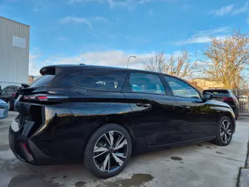 PEUGEOT 308 SW 1.6    PHEV HYBRID    e-EAT8    77.434 KM