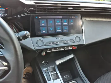 PEUGEOT 308 SW 1.6    PHEV HYBRID    e-EAT8    77.434 KM