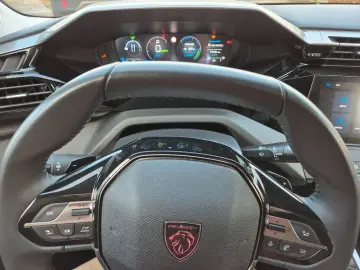 PEUGEOT 308 SW 1.6    PHEV HYBRID    e-EAT8    77.434 KM