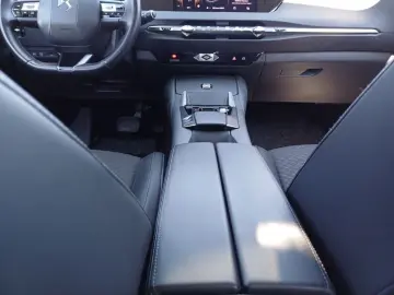 DS DS4 E-Tense Bastille