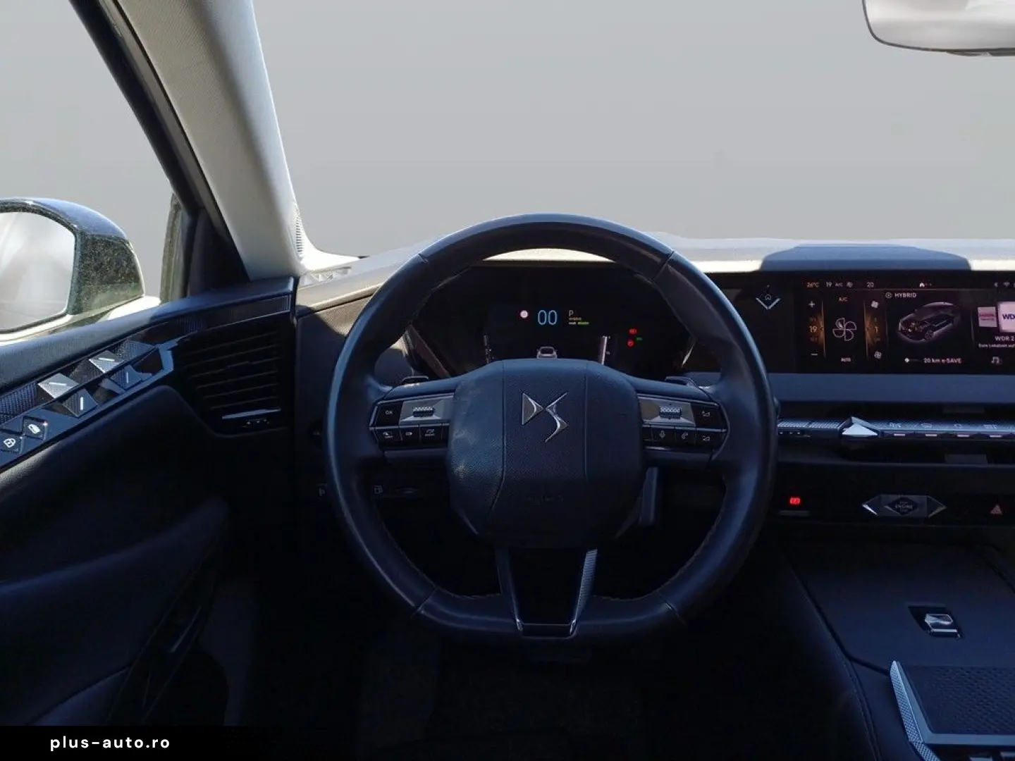 DS DS4 E-Tense Bastille