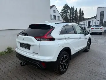 MITSUBISHI Eclipse Cross Hybrid 4WD Kamera LED AHK