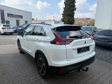 MITSUBISHI Eclipse Cross Hybrid 4WD Kamera LED AHK