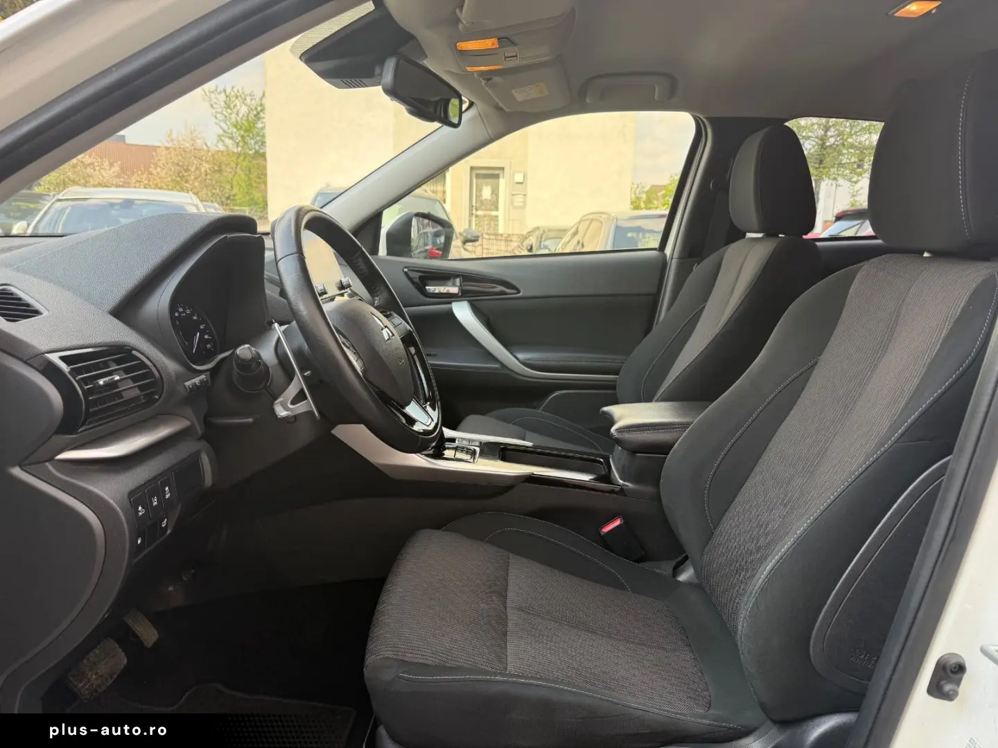 MITSUBISHI Eclipse Cross Hybrid 4WD Kamera LED AHK