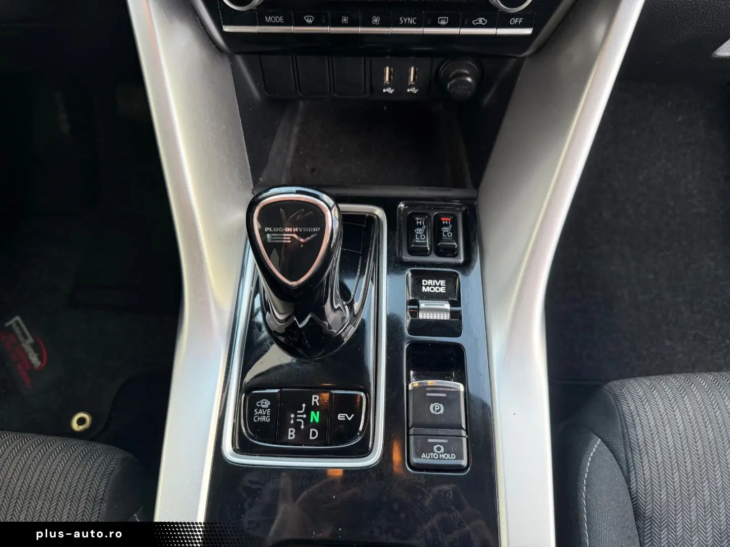 MITSUBISHI Eclipse Cross Hybrid 4WD Kamera LED AHK