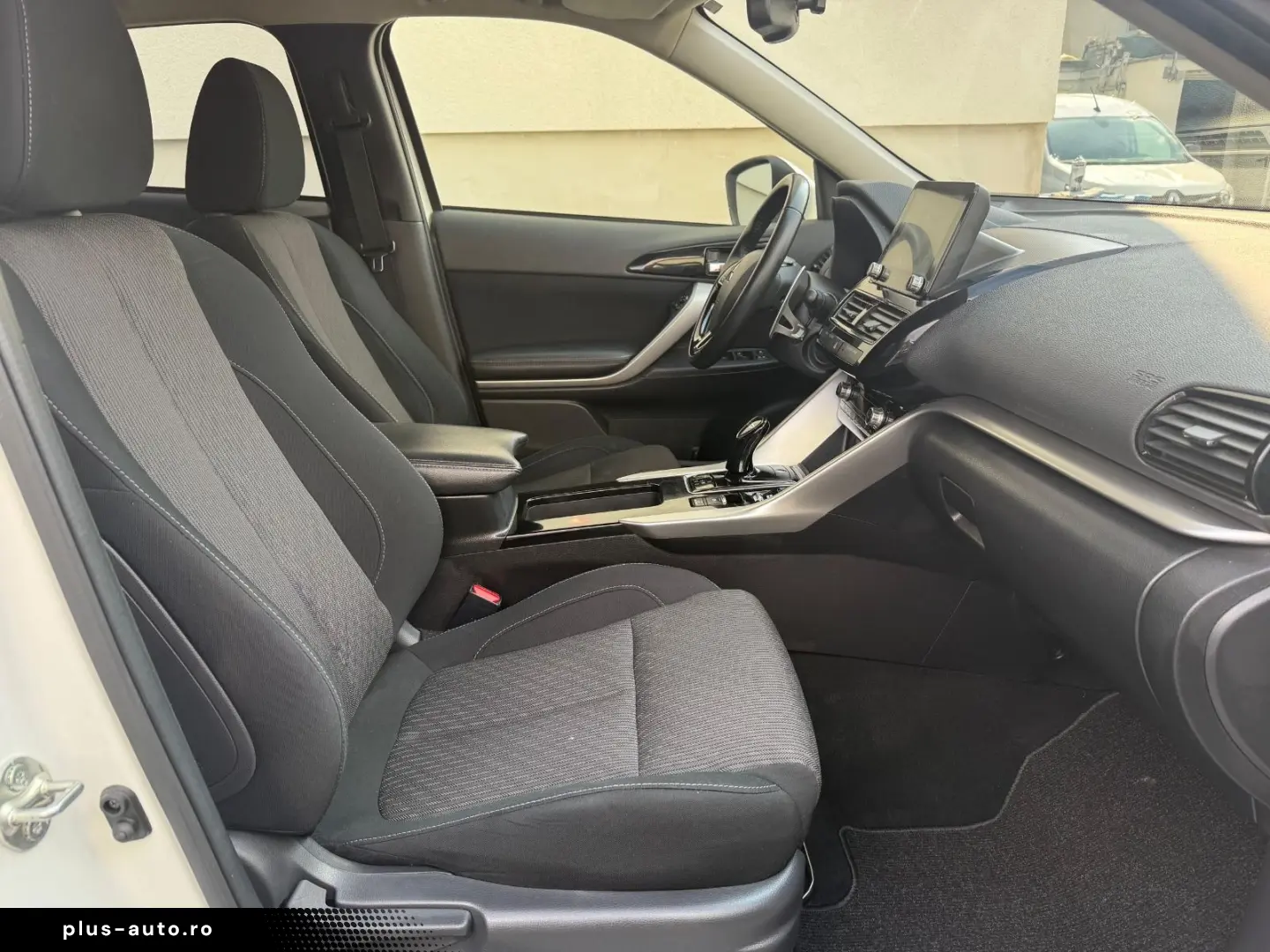 MITSUBISHI Eclipse Cross Hybrid 4WD Kamera LED AHK