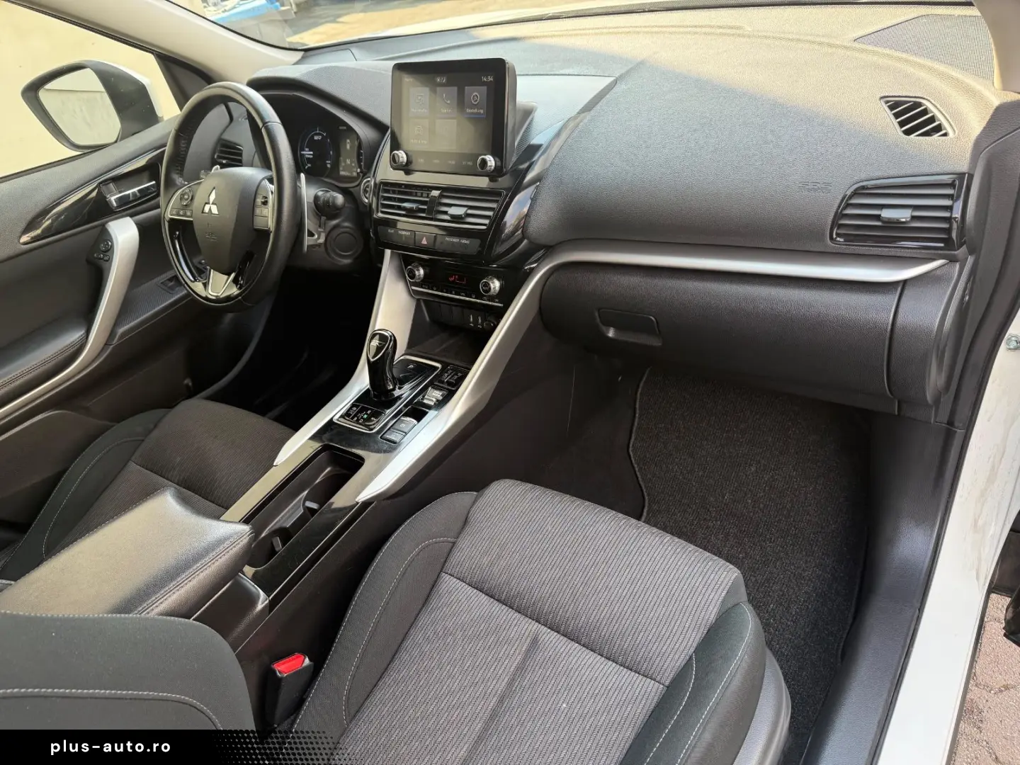 MITSUBISHI Eclipse Cross Hybrid 4WD Kamera LED AHK