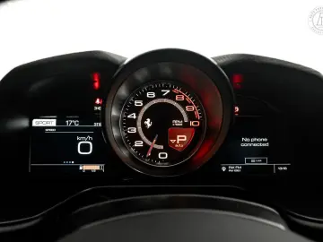 FERRARI Portofino V8 600hk Magneride Carbon Fiber