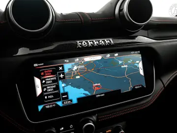 FERRARI Portofino V8 600hk Magneride Carbon Fiber