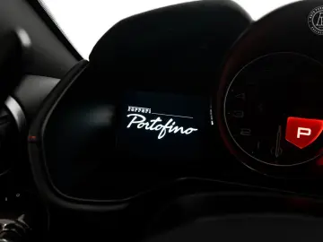 FERRARI Portofino V8 600hk Magneride Carbon Fiber