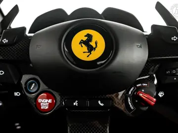 FERRARI Portofino V8 600hk Magneride Carbon Fiber
